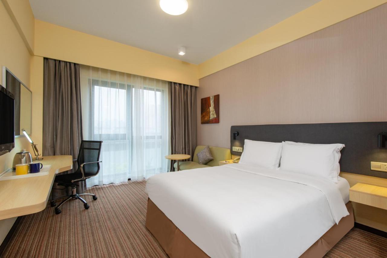 Holiday Inn Express Shanghai Putuo By Ihg المظهر الخارجي الصورة